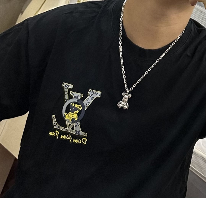 LV Necklaces